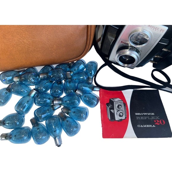 Vintage Kodak Brownie Reflex 20 Camera Kodalite Midget Flashholder Carry Case - Picture 4 of 10